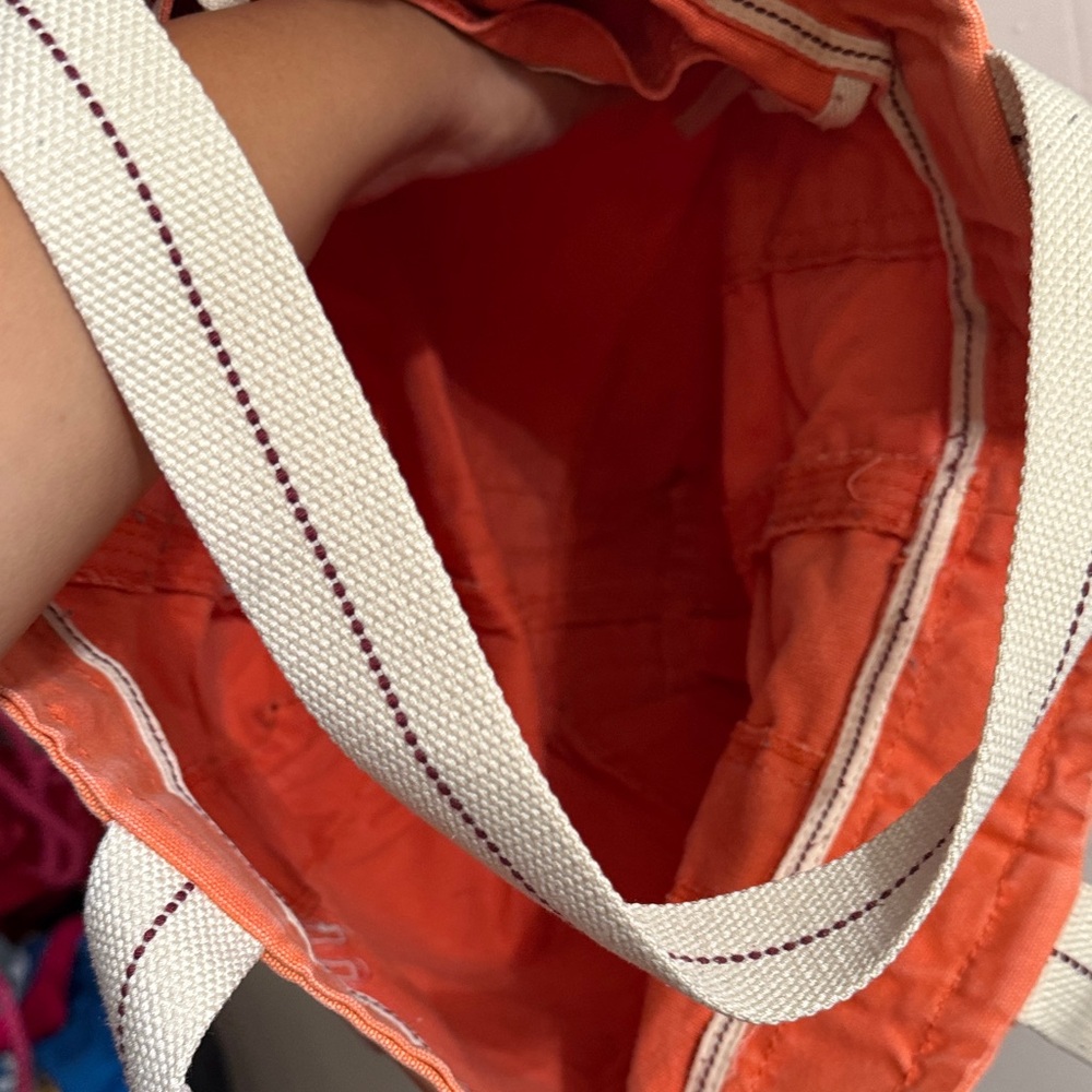Hollister Orange Tote - Picture 9 of 9